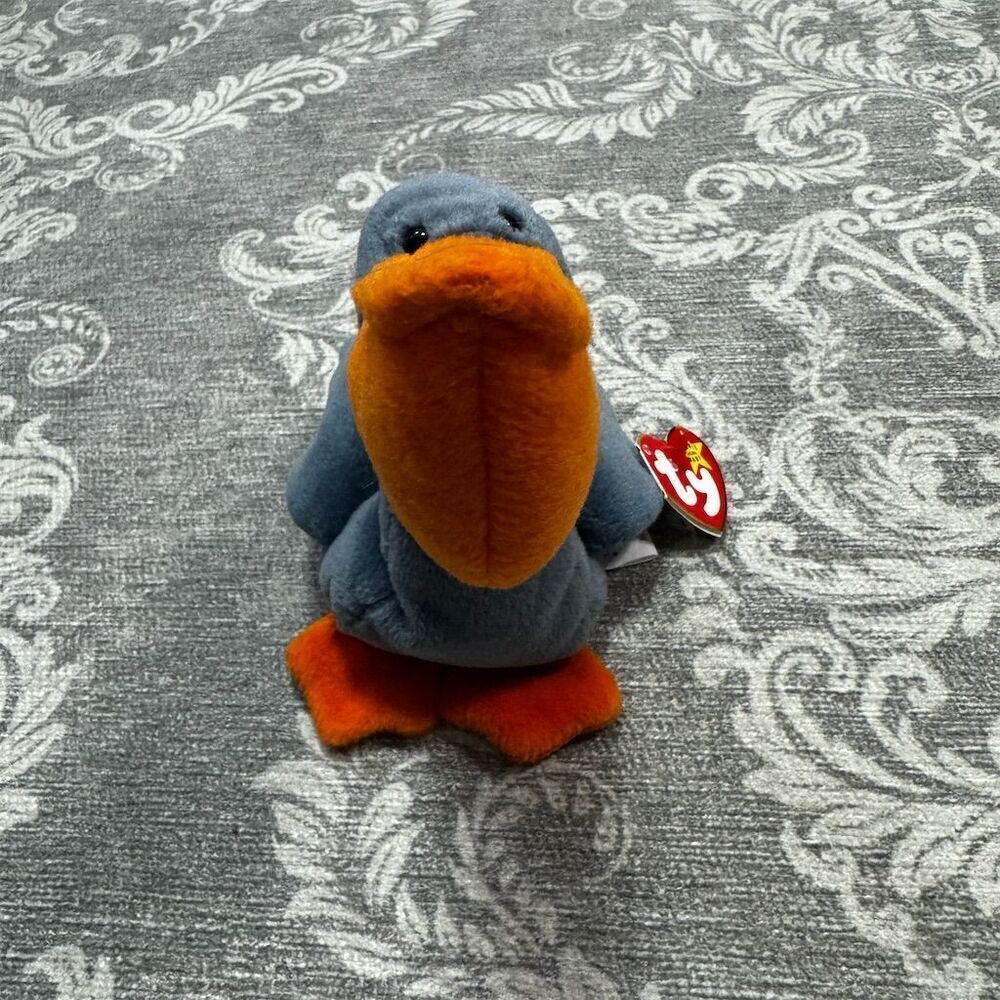 Ty Beanie Baby "Scoop" the Pelican Retired 1996 Plush Toy